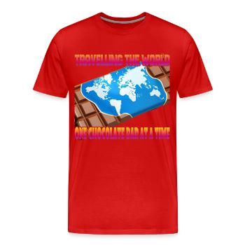 Voyager avec une barre de chocolat - T-shirt bio Premium Homme - rouge - Devant - Damien (186cm)