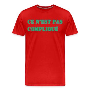 CE N’EST PAS COMPLIQUÉ - T-shirt bio Premium Homme - rouge - Devant - Damien (186cm)