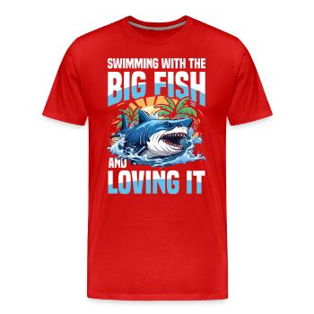 Swimming With The Big Fish And Loving It - Männer Premium Bio T-Shirt - Rot - Vorne - Damien (186cm)