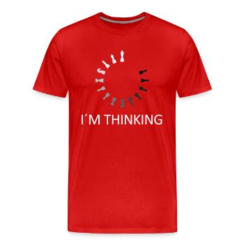 Drôle IM THINKING Pièces de joueur d’échecs - T-shirt bio Premium Homme - rouge - Devant - Damien (186cm)