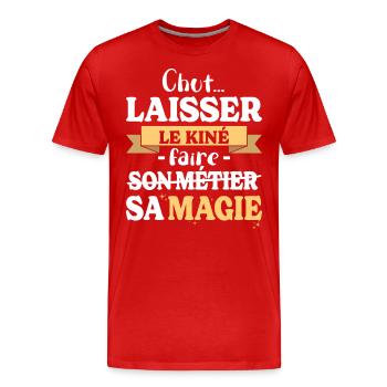 Physiotherapeut zaubert Physiotherapeut Humor - Männer Premium Bio T-Shirt - Rot - Vorne - Damien (186cm)