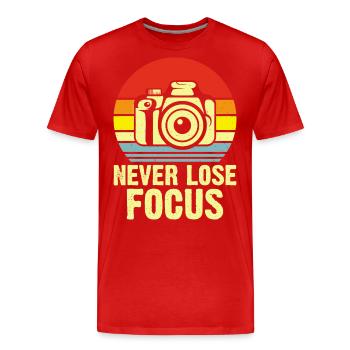 Photographer - Men's Premium Organic T-Shirt - red - Front - Damien (186cm)