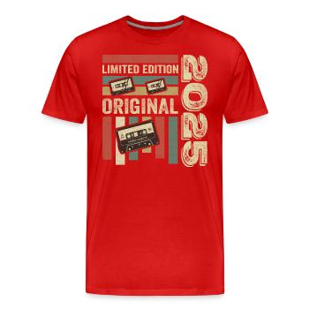 Millésime 2025 - Citation d’anniversaire rétro 2025 - T-shirt bio Premium Homme - rouge - Devant - Damien (186cm)