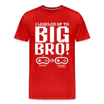 Zum großen Bruder 2025 aufgestiegen - Männer Premium Bio T-Shirt - Rot - Vorne - Damien (186cm)