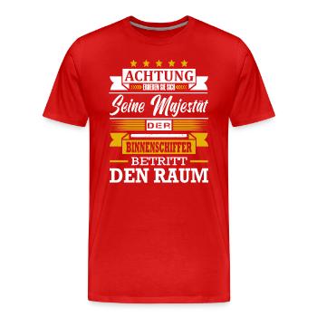 Achtung Seine Majestät Der Binnenschiffer Kapitän - Männer Premium Bio T-Shirt - Rot - Vorne - Damien (186cm)