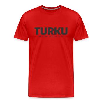 Turku Finlande - Coordonnées - Longitude - Latitude - T-shirt bio Premium Homme - rouge - Devant - Damien (186cm)