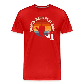 Maîtres de l’ombre au travail Marionnettes d’ombres - T-shirt bio Premium Homme - rouge - Devant - Damien (186cm)