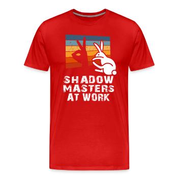 Schattenmeister bei der Arbeit Schattenpuppenspiel - Männer Premium Bio T-Shirt - Rot - Vorne - Damien (186cm)
