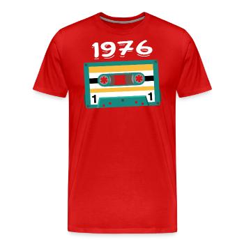 Kassette 1976 Jahrgang Jubiläum 1976 - Männer Premium Bio T-Shirt - Rot - Vorne - Damien (186cm)