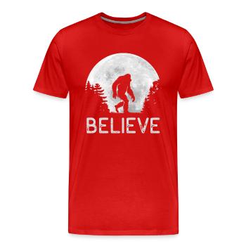 Pleine Lune - Nuit - Silhouette de Bigfoot - T-shirt bio Premium Homme - rouge - Devant - Damien (186cm)