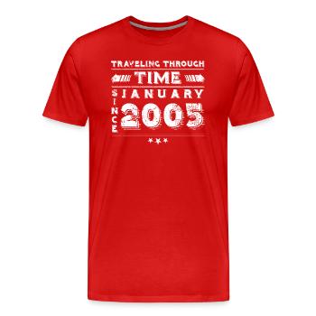 Conception d'anniversaire de voyage dans le temps vintage janvier 2005 - T-shirt bio Premium Homme - rouge - Devant - Damien (186cm)