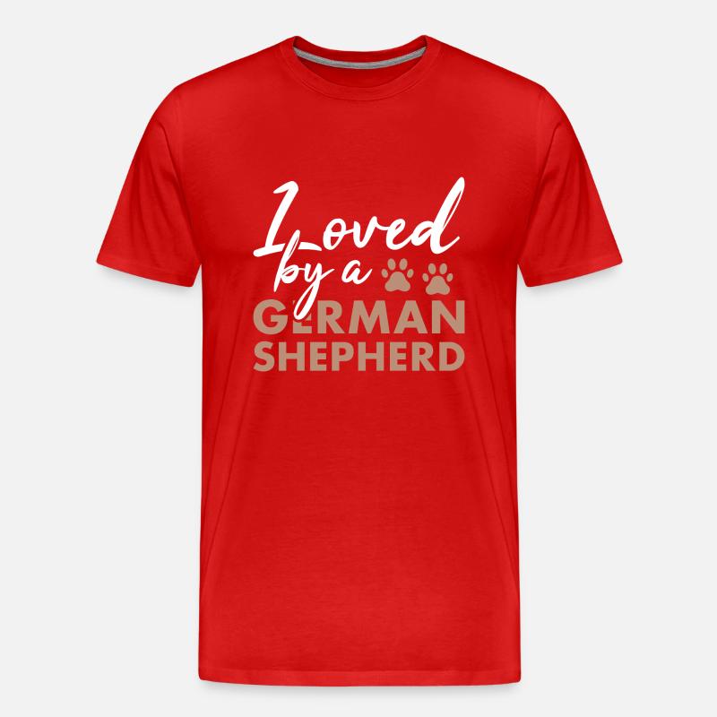 Loved By A German Shepherd - Männer Premium Bio T-Shirt - Rot