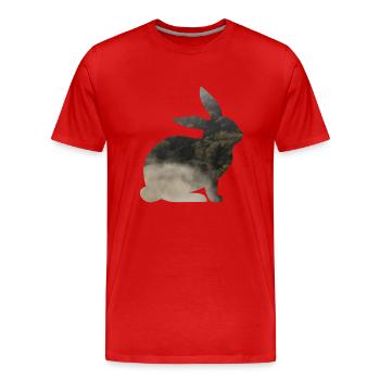 Lièvre en silhouette avec la forêt et le brouillard - T-shirt bio Premium Homme - rouge - Devant - Damien (186cm)