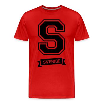 "S" Sverige (Varsity Style) - Men's Premium Organic T-Shirt - red - Front - Damien (186cm)