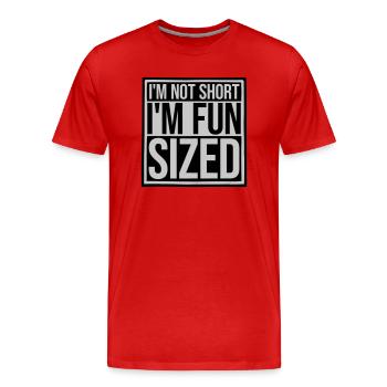 Not short fun sized - Männer Premium Bio T-Shirt - Rot - Vorne - Damien (186cm)