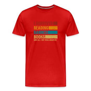 I Survived Reading Banned Books - Männer Premium Bio T-Shirt - Rot - Vorne - Damien (186cm)