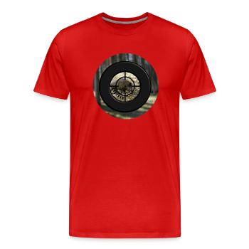 A wild boar in a riflescope - Men's Premium Organic T-Shirt - red - Front - Damien (186cm)