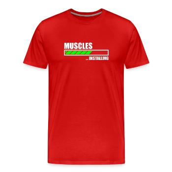 Installing Muscles Funny Gym - Männer Premium Bio T-Shirt - Rot - Vorne - Damien (186cm)