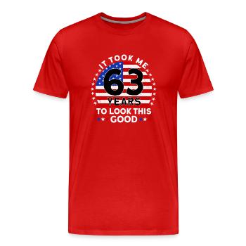 Il m’a fallu 63 ans pour être aussi beau - T-shirt bio Premium Homme - rouge - Devant - Damien (186cm)