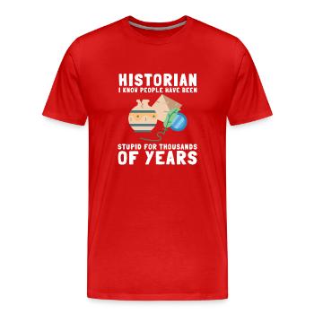 Historien de recherche Conservateur de musée et archiviste - T-shirt bio Premium Homme - rouge - Devant - Damien (186cm)