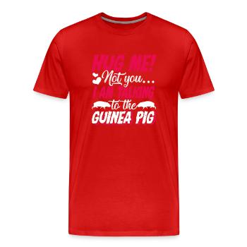 Guinea Pig Talking To The Guinea Pig - Men's Premium Organic T-Shirt - red - Front - Damien (186cm)