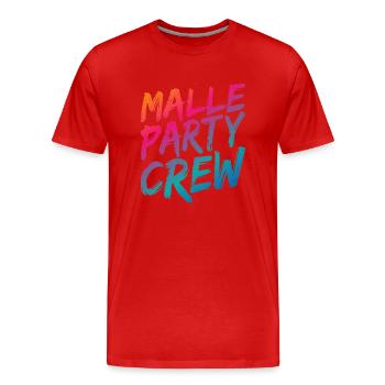 Malle Party Crew - Männer Premium Bio T-Shirt - Rot - Vorne - Damien (186cm)