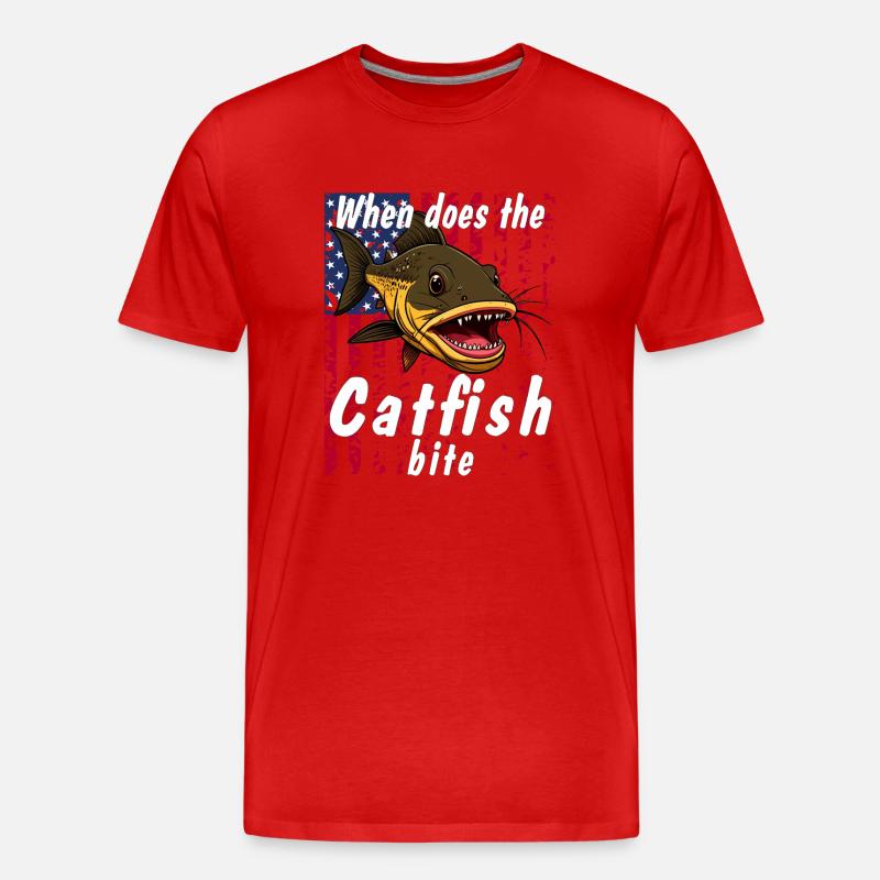 When does the catfish bite - Männer Premium Bio T-Shirt - Rot