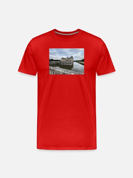 Castle of Vaux le Vicomte - Men's Premium Organic T-Shirt - red