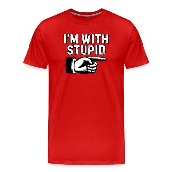 Im With Stupid Pointing Graphic - Men's Premium Organic T-Shirt - red - Front - Damien (186cm)