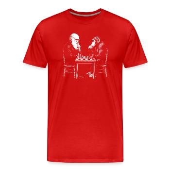 Darwin joue aux échecs avec un singe - Jeu d’évolution - T-shirt bio Premium Homme - rouge - Devant - Damien (186cm)