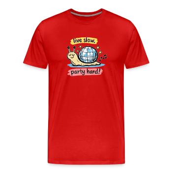 Live Slow Party Hard Schnecke Doodle - Männer Premium Bio T-Shirt - Rot - Vorne - Damien (186cm)