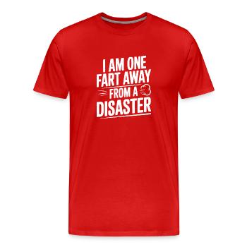 Je suis à un pet d’un désastre - T-shirt bio Premium Homme - rouge - Devant - Damien (186cm)