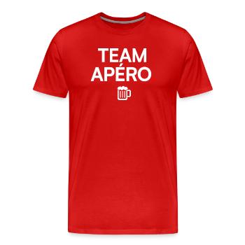 TEAM APÉRO | Minimaler Partyhumor - Männer Premium Bio T-Shirt - Rot - Vorne - Damien (186cm)