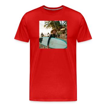 Beach surfer with surfboard - Men's Premium Organic T-Shirt - red - Front - Damien (186cm)