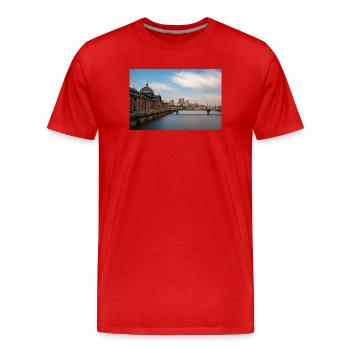 Salle historique des ventes aux enchères de poissons à Hambourg - T-shirt bio Premium Homme - rouge - Devant - Damien (186cm)