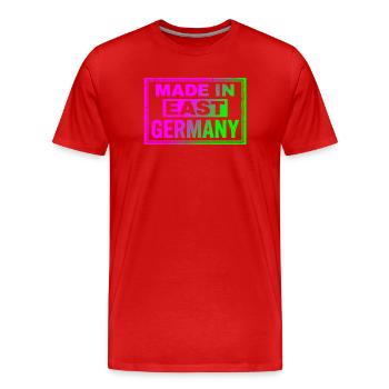 Sac à casquettes rétro Ostalgie Neon fabriqué en Allemagne de l’Est - T-shirt bio Premium Homme - rouge - Devant - Damien (186cm)