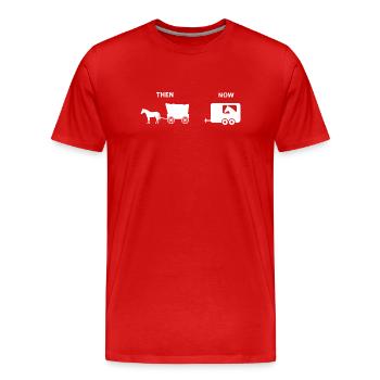 Lustiges Pferd Kutsche Parodie Historisches Design - Männer Premium Bio T-Shirt - Rot - Vorne - Damien (186cm)