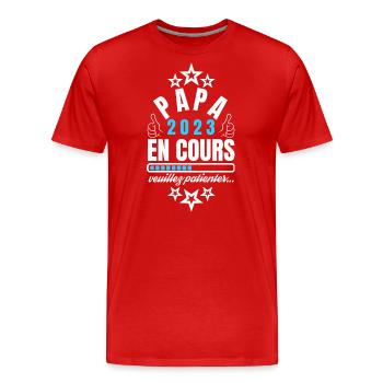 Papa 2023 En cours Veuillez Patienter - T-shirt bio Premium Homme - rouge - Devant - Damien (186cm)