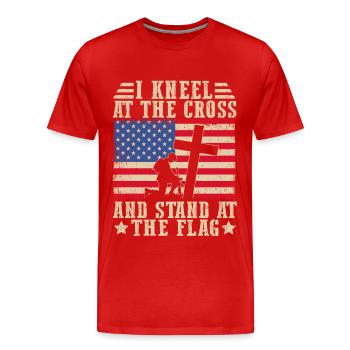 Je m’agengenouille devant la croix et me tiens devant le drapeau - T-shirt bio Premium Homme - rouge - Devant - Damien (186cm)