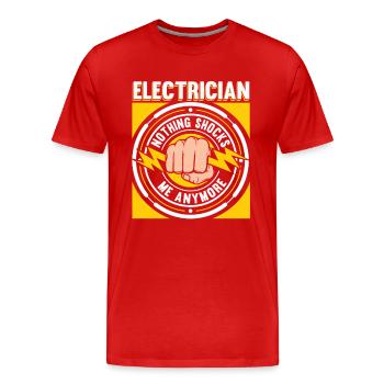 Plus rien ne me choque Électricien - T-shirt bio Premium Homme - rouge - Devant - Damien (186cm)