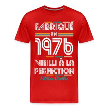 1976 – Hergestellt – Perfekt gereift - Männer Premium Bio T-Shirt - Rot - Vorne - Damien (186cm)