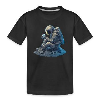 An astronaut observes the Earth - Kids' Premium Organic T-Shirt - black - Front