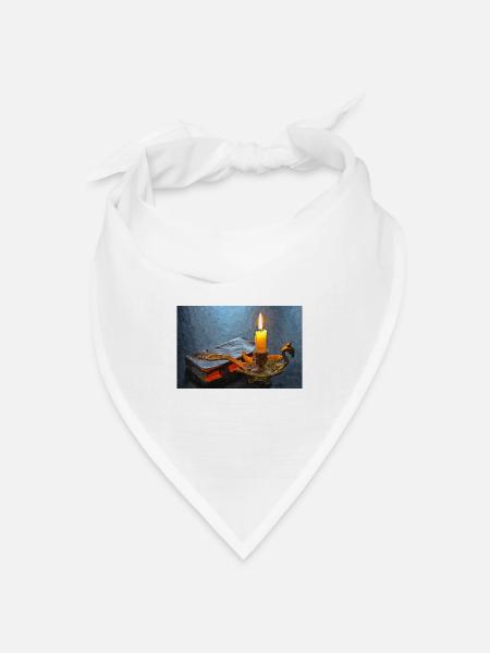 Kerzenbeleuchtete, antiquarische Aura - Bandana Dreieckstuch - Weiß