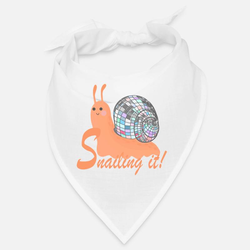 Snailing It! – Bunte Schnecke mit Disco-Kugel Bandana