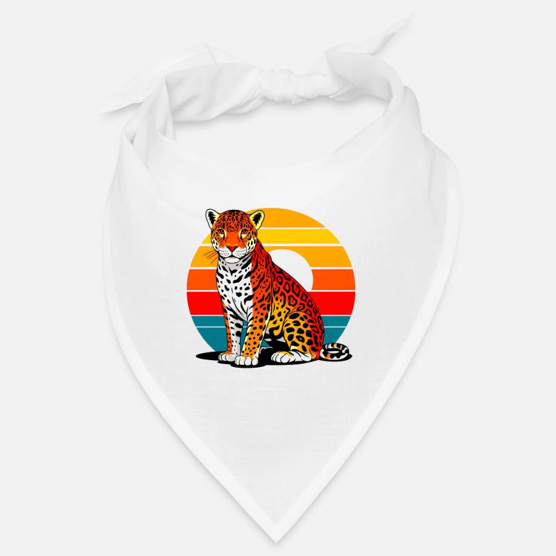 Jaguar sur la plage Bandana