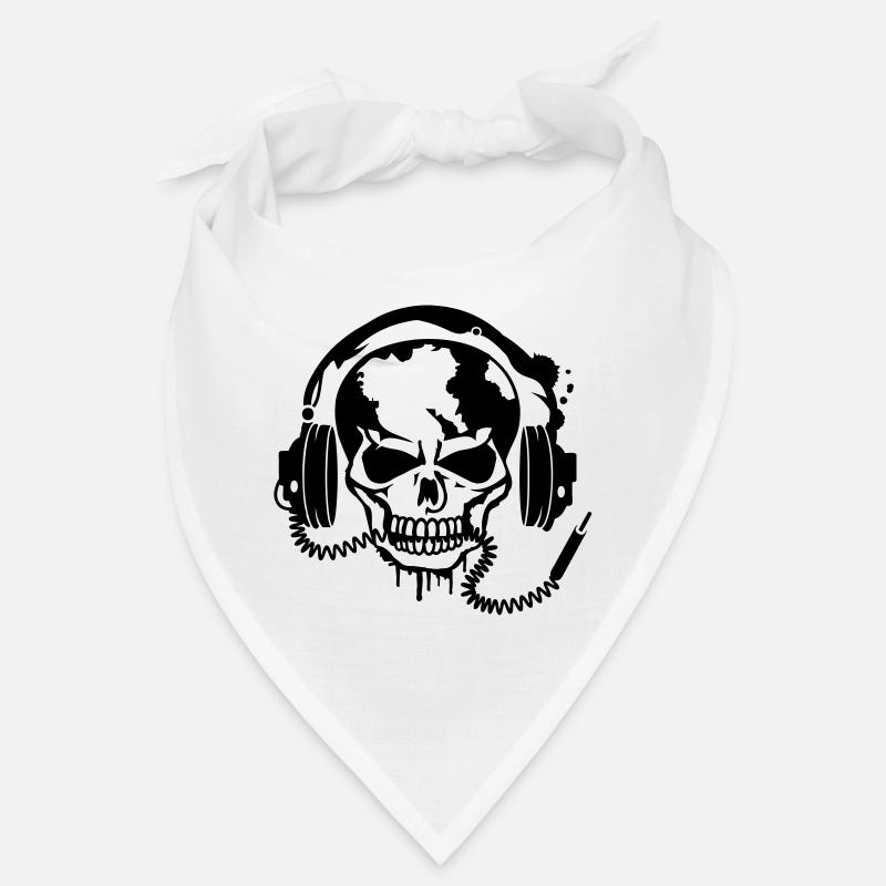 Un crâne avec un casque Bandana
