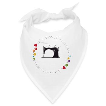 nostalgisch stilisierte Nähmaschine mit Knöpfe - Bandana - Weiß - Vorne