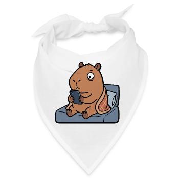 Müde, süße Capybara spielt vor dem Schlafengehen am Handy - Bandana - Weiß - Vorne