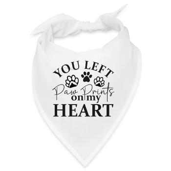 Pfotenspuren ins Herz – Handlettering Herz - Bandana - Weiß - Vorne