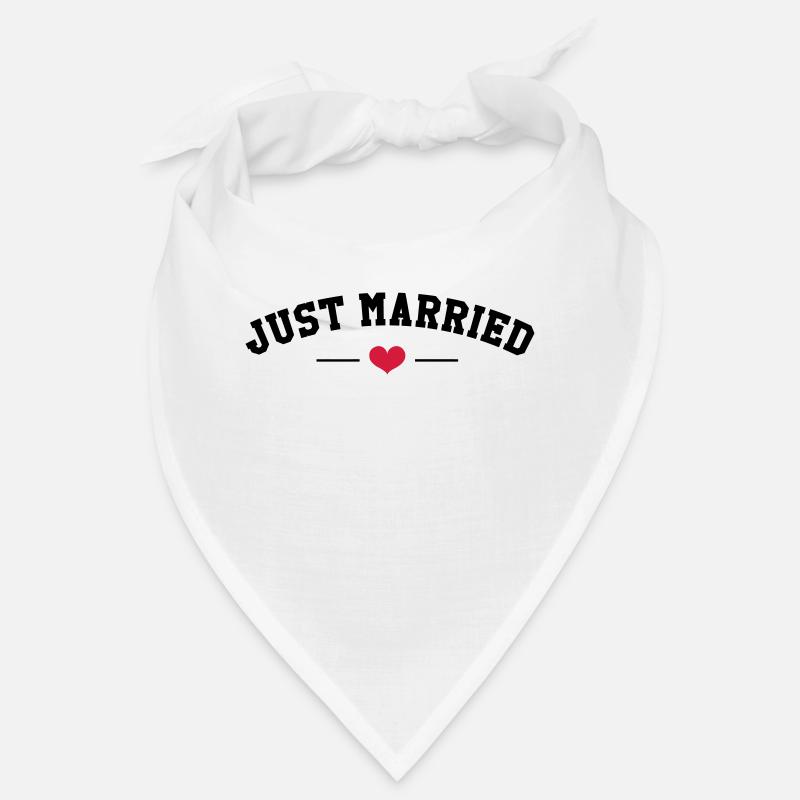 Just married Bandana